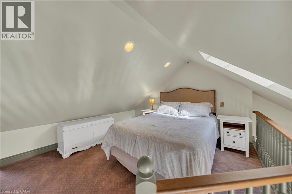 4766 HYNDMAN Drive - Image 31
