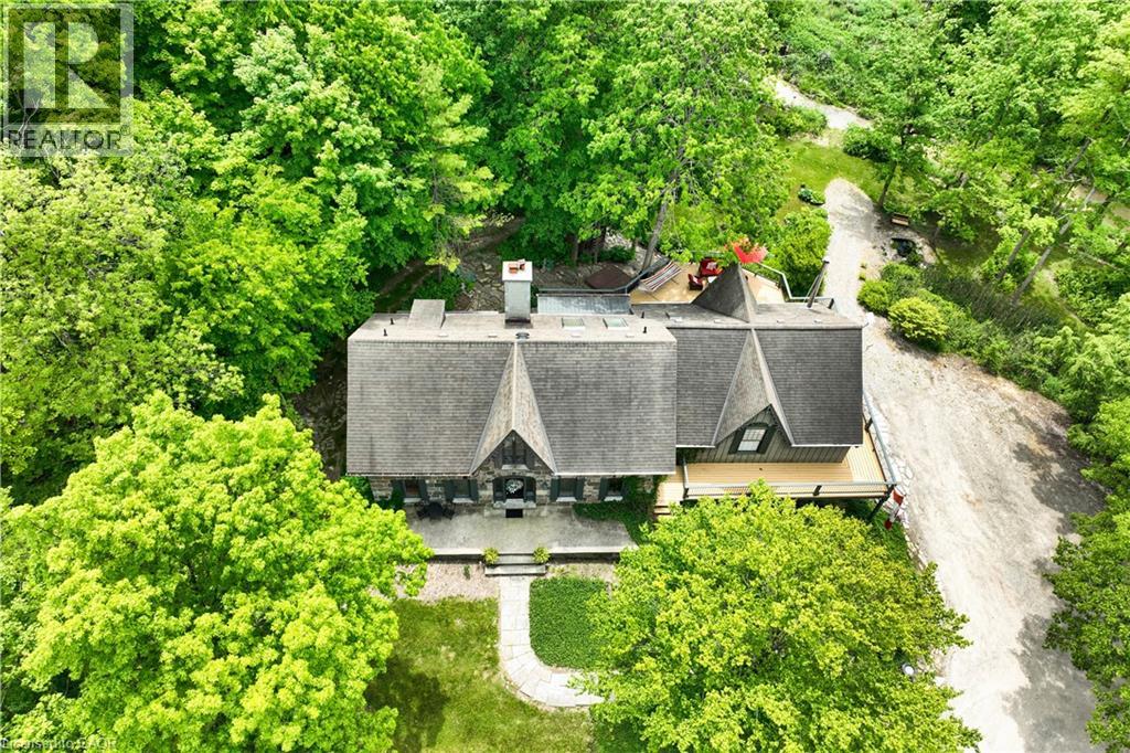 4766 HYNDMAN Drive - Image 45