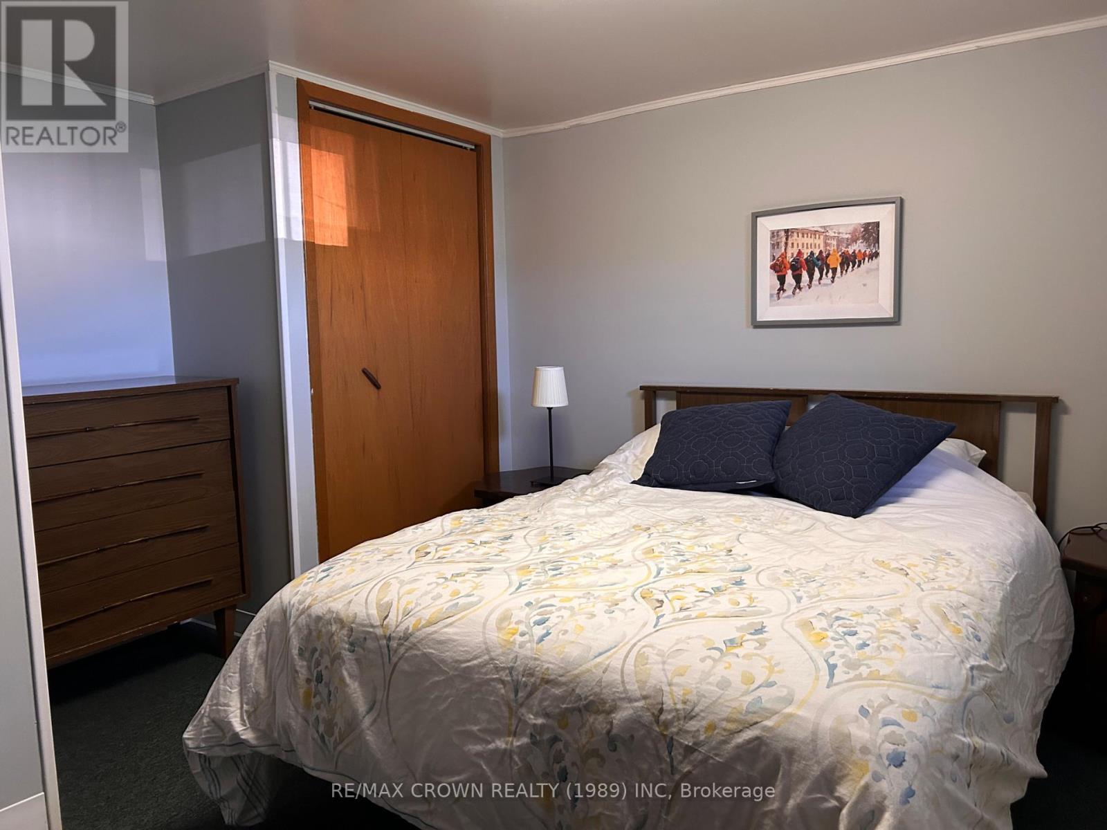 26 FRONTENAC CRESCENT - Image 31