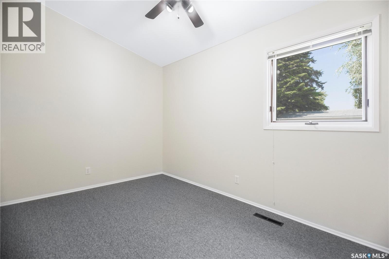 2885 4th AVENUE W - Image 18
