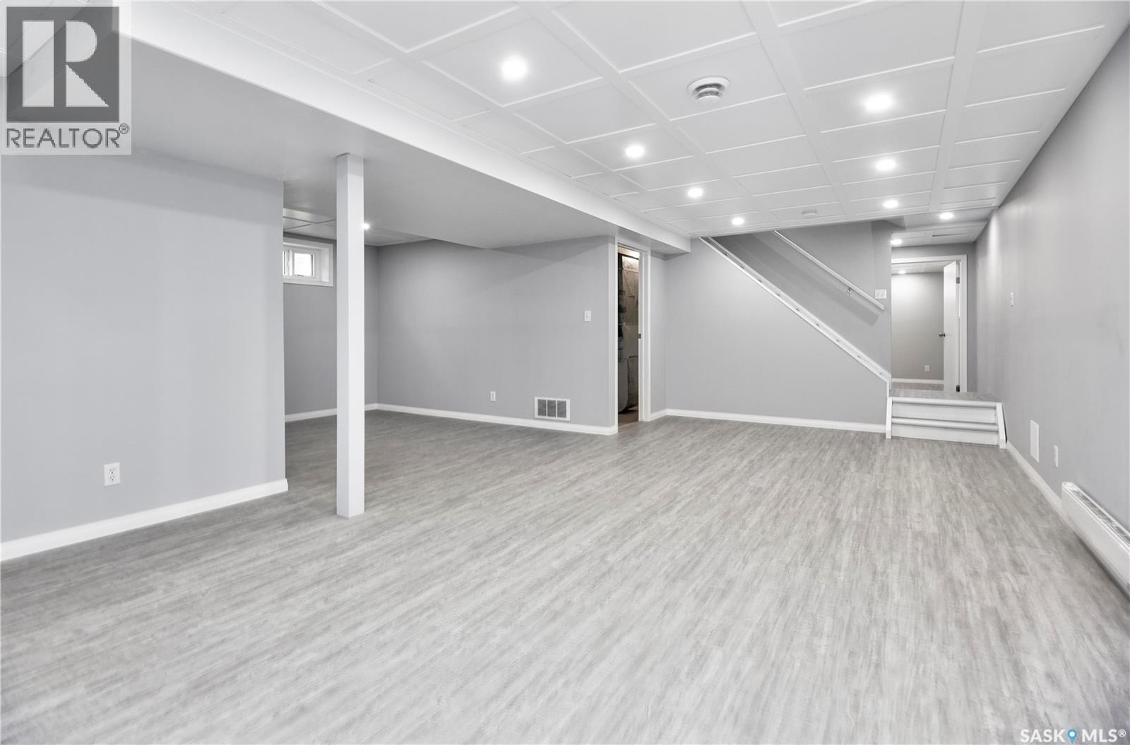 2885 4th AVENUE W - Image 21