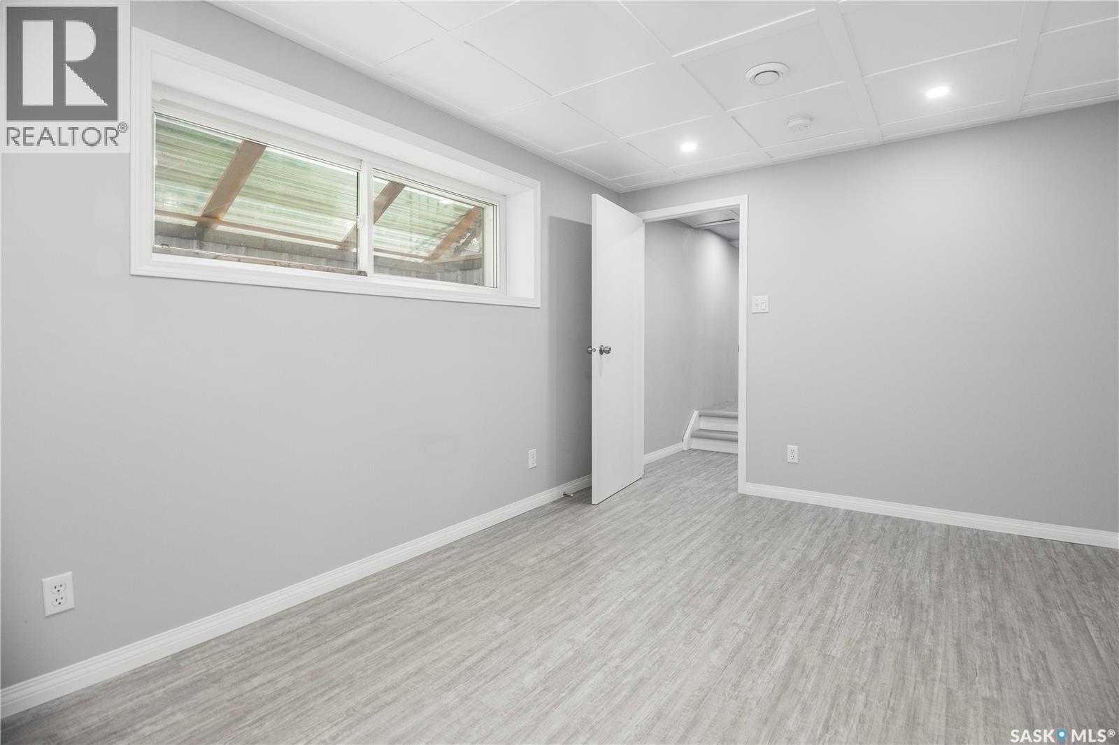2885 4th AVENUE W - Image 23