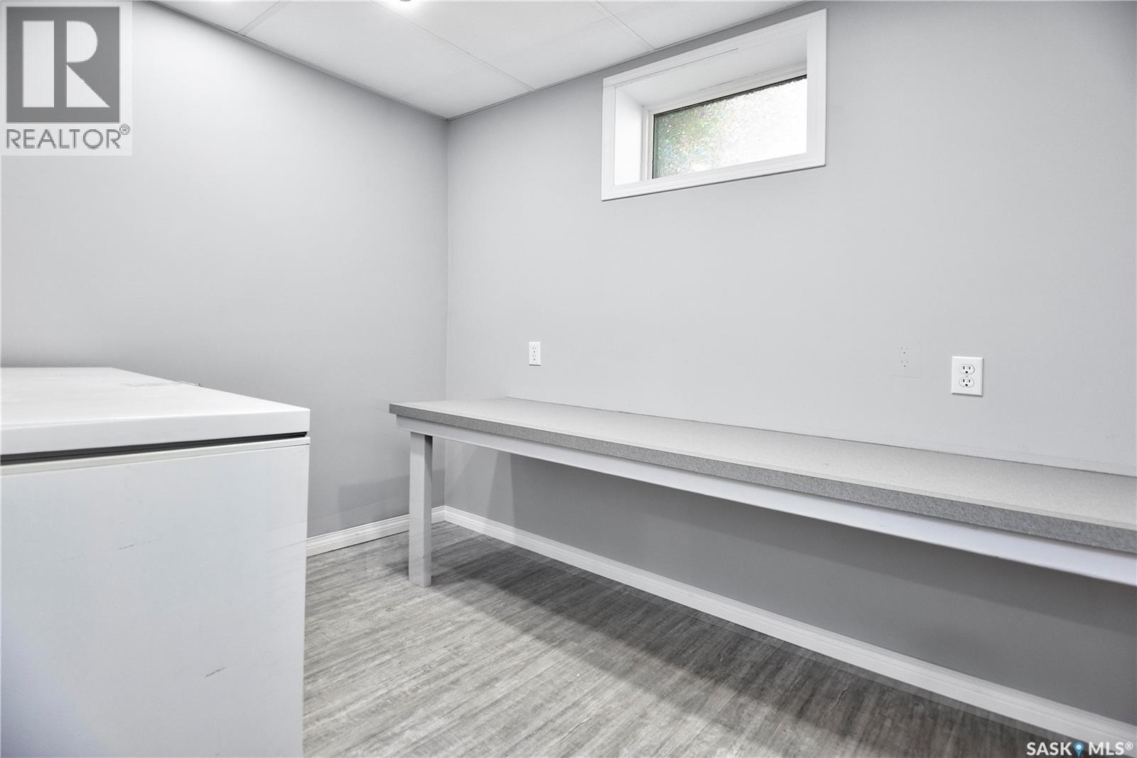 2885 4th AVENUE W - Image 24