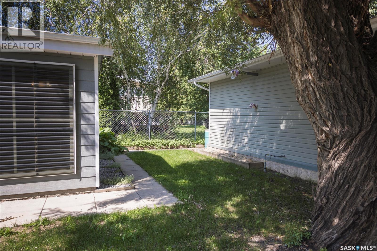 2885 4th AVENUE W - Image 28