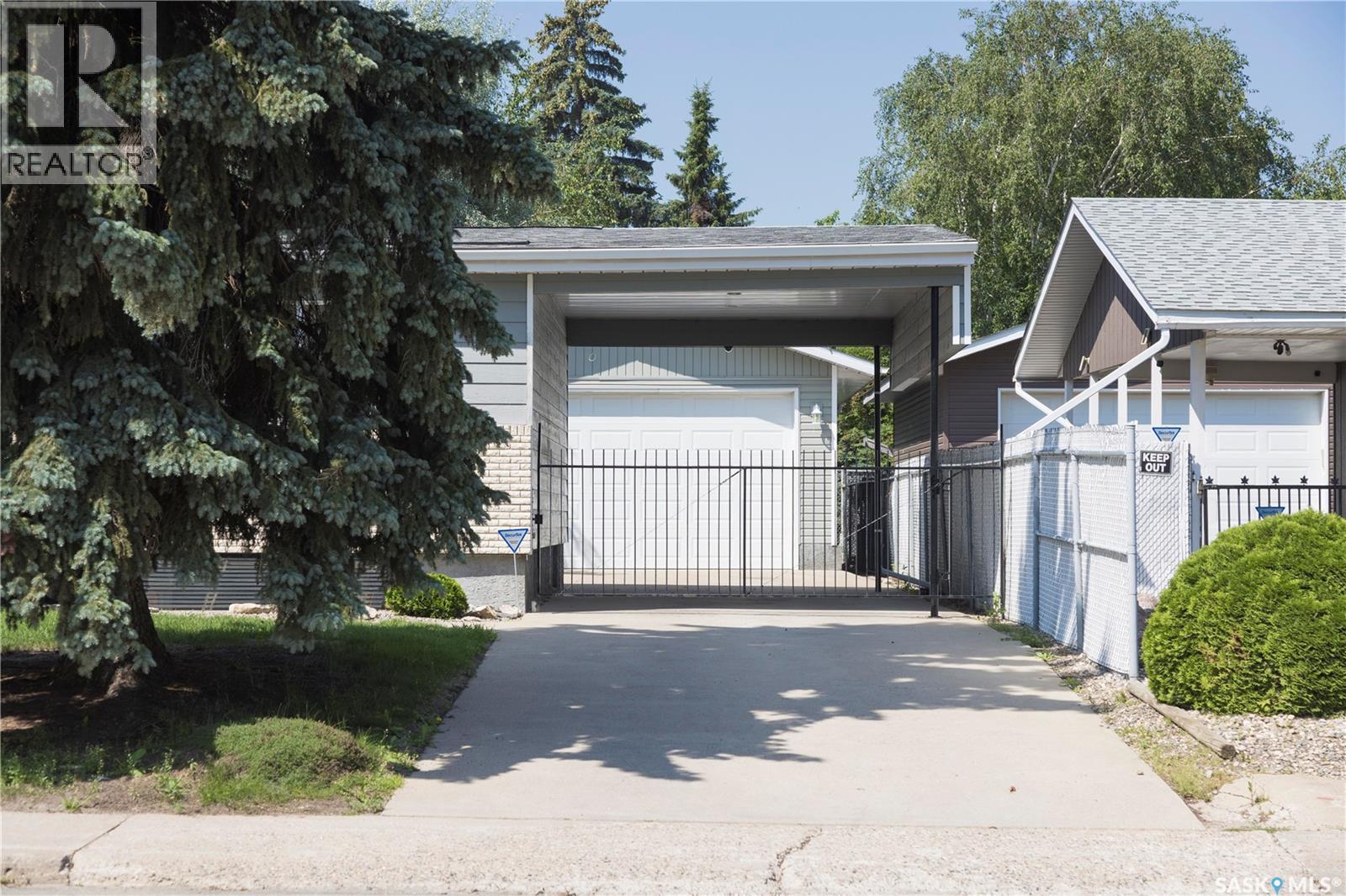 2885 4th AVENUE W - Image 4