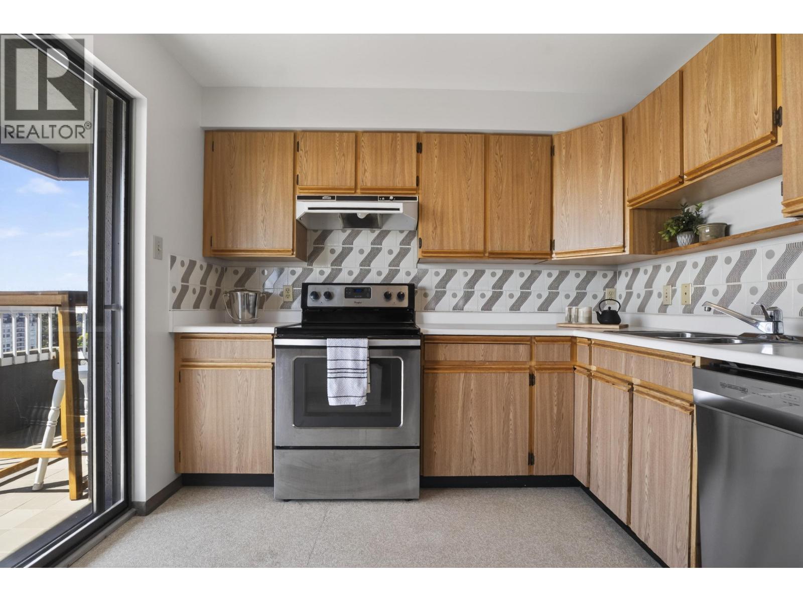 1502 615 BELMONT STREET, New Westminster
