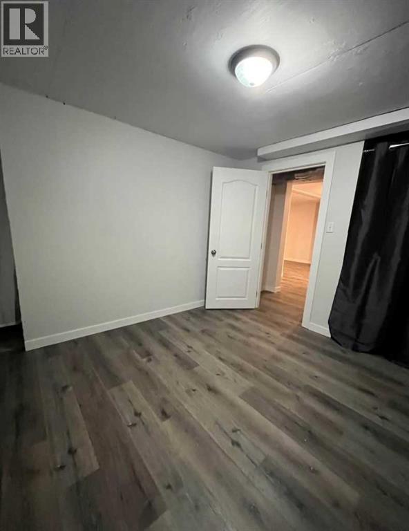 5221 51 Avenue - Photo 32
