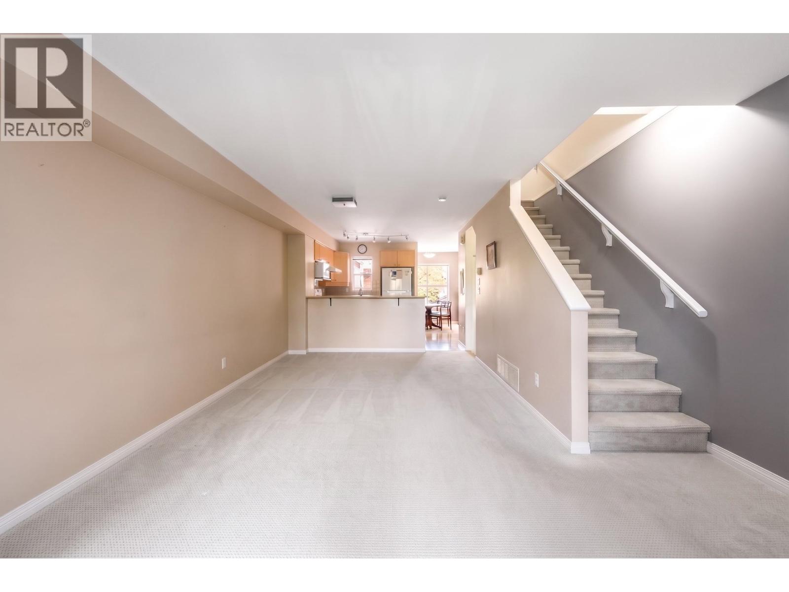 #7-7100 LYNNWOOD Drive, Richmond