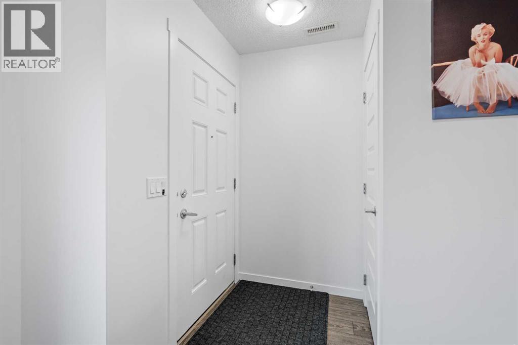 111 Auburn Bay Street SE - 4