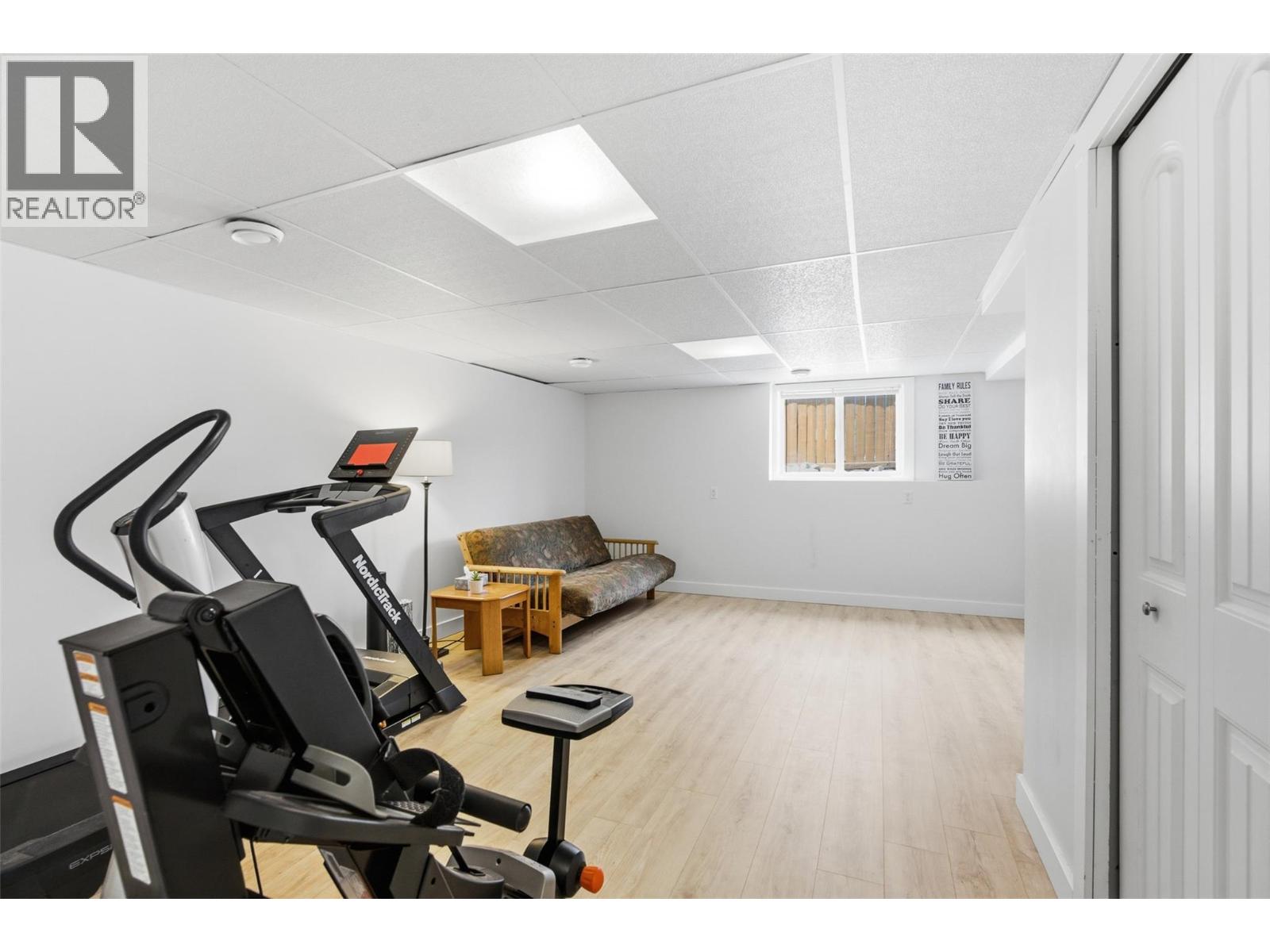 1620 Fir Road - 54