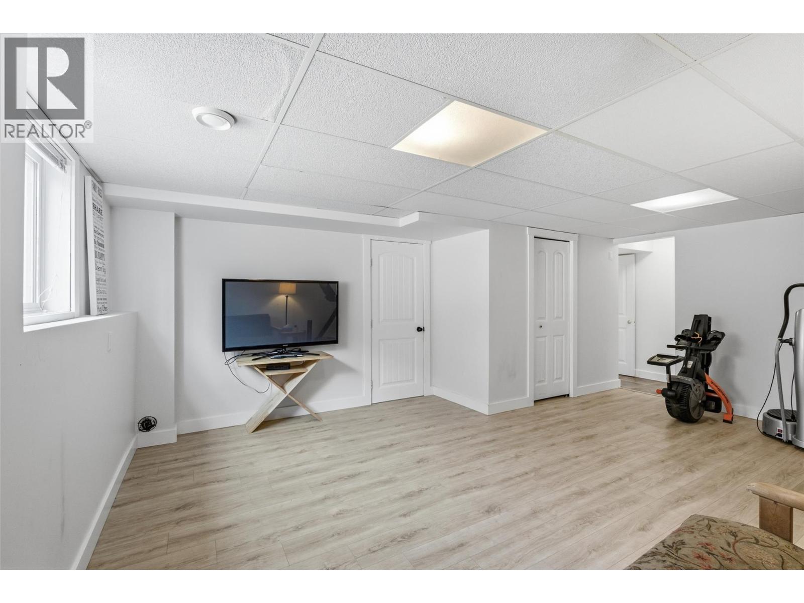 1620 Fir Road - 56