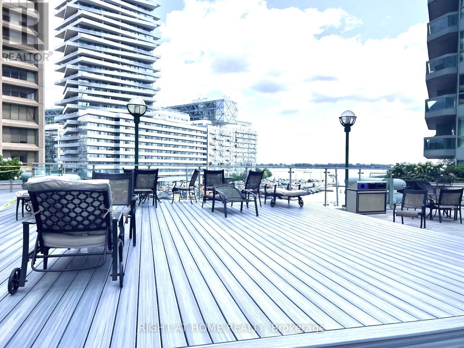#1712 10 QUEENS QUAY W - 23