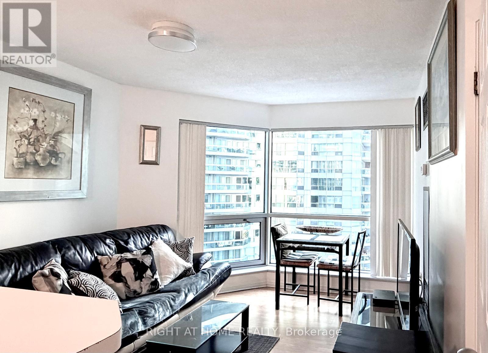 #1712 10 QUEENS QUAY W - 7