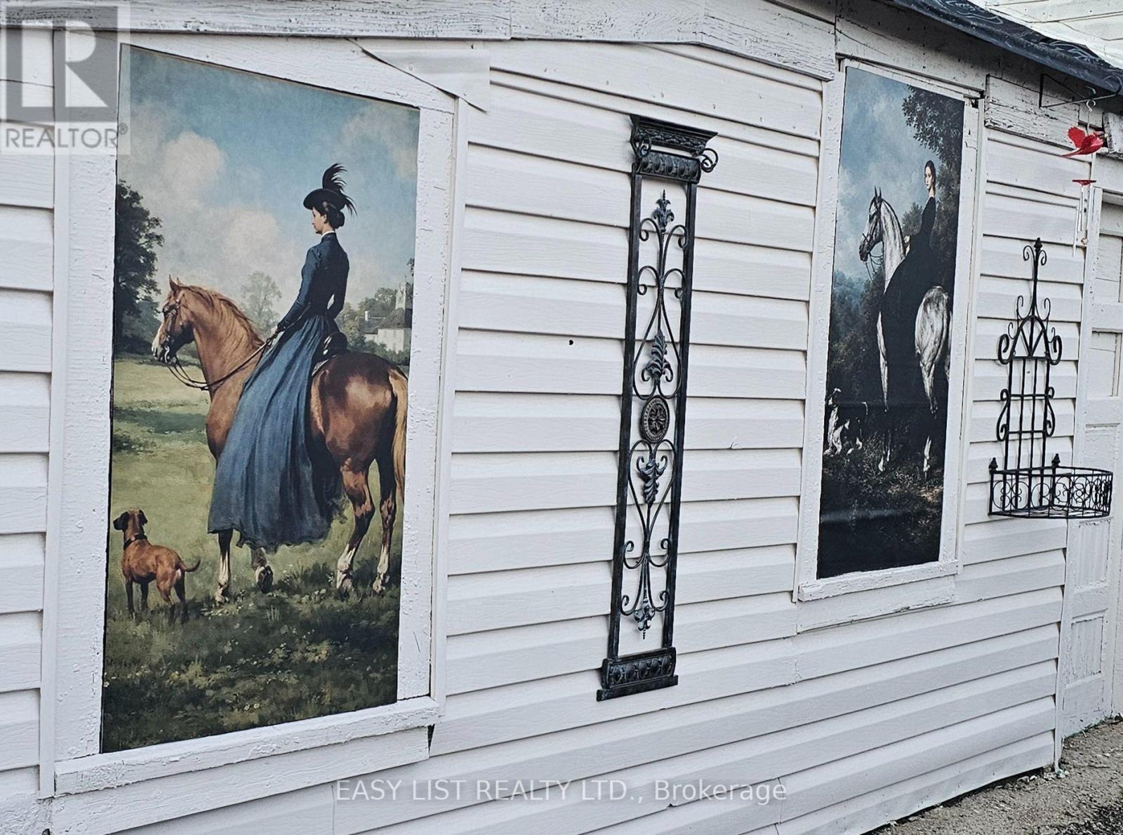 30 McKenzie Avenue