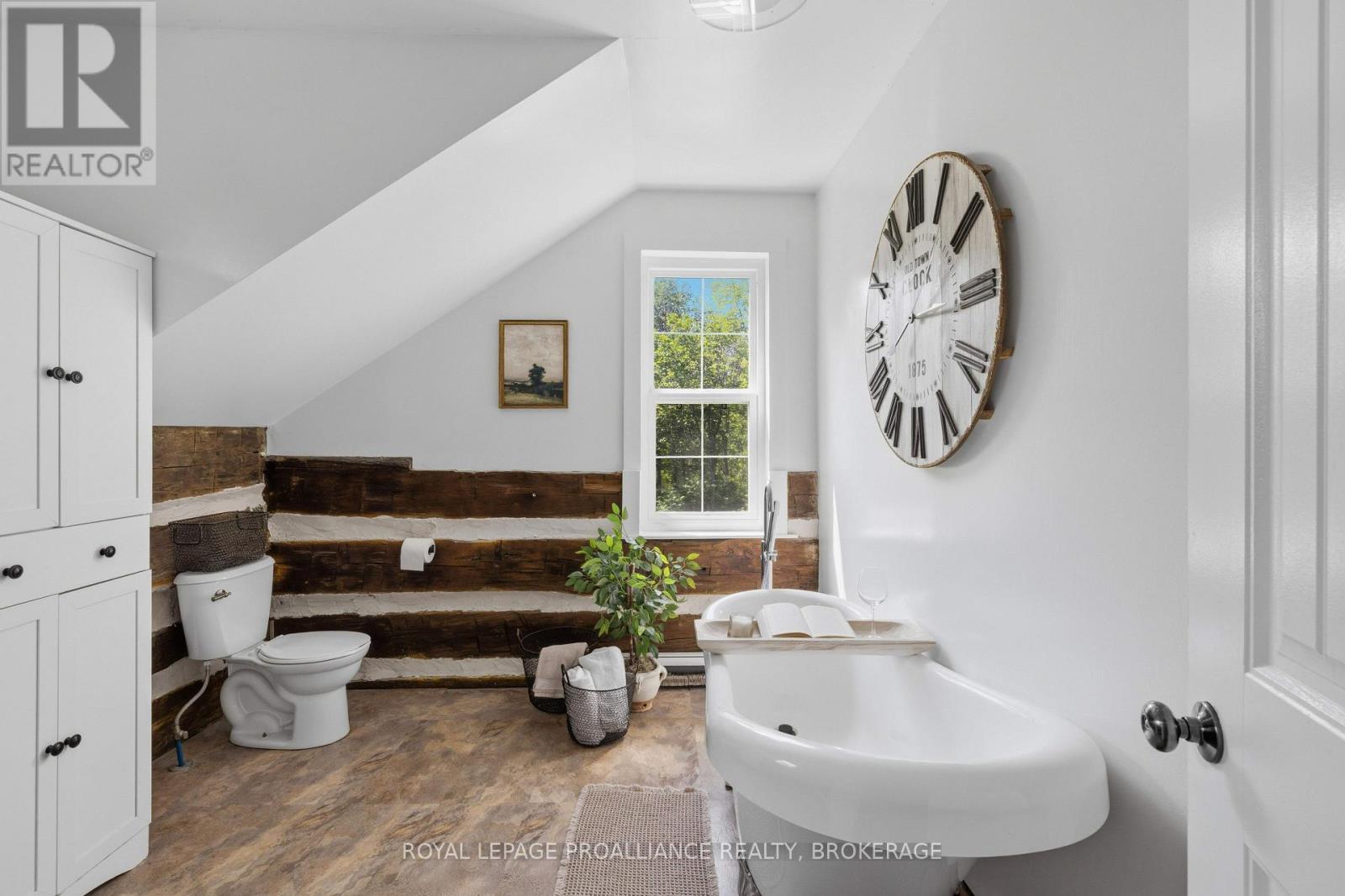 418 HIGHWAY 32 - Image 31
