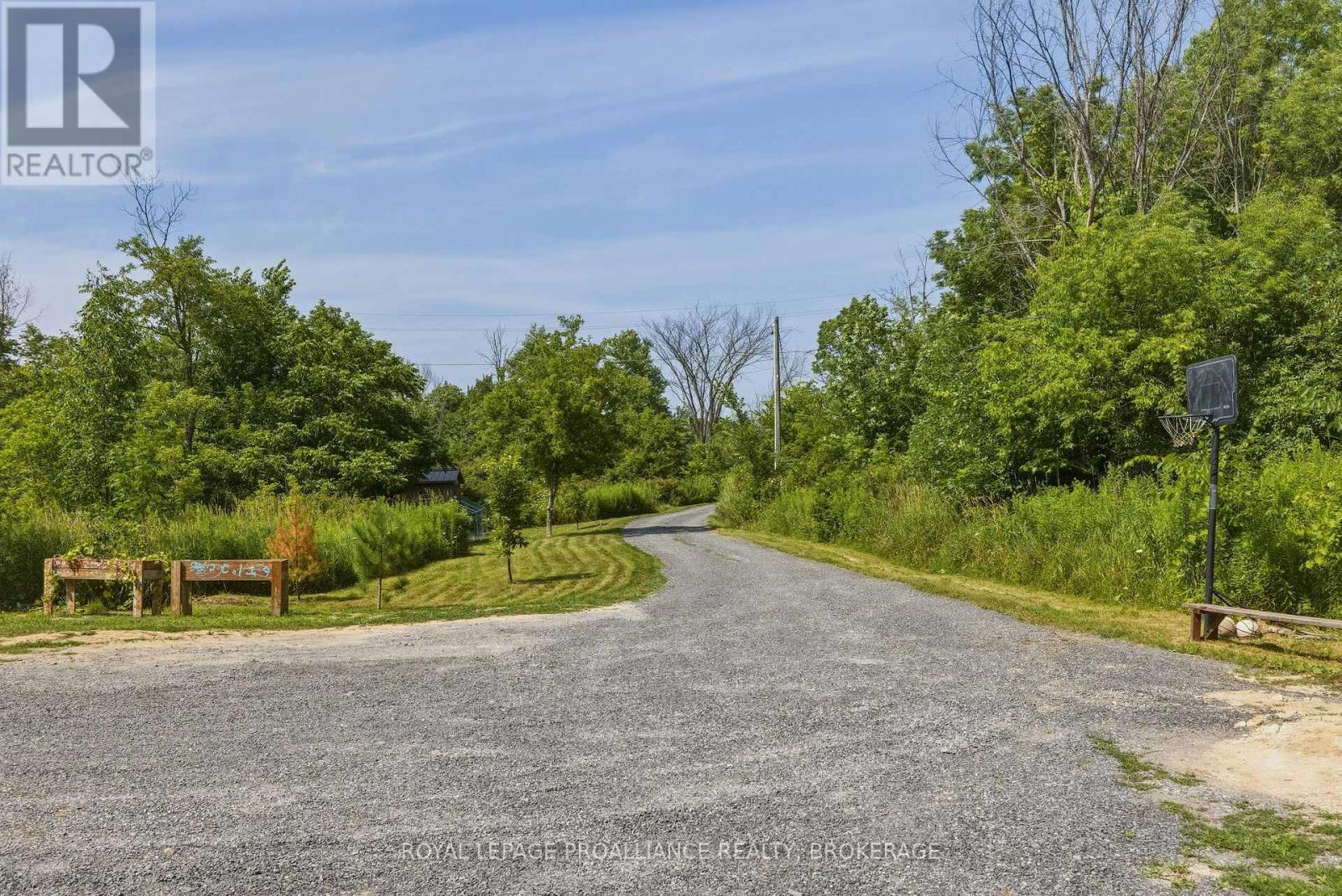 418 HIGHWAY 32 - Image 36