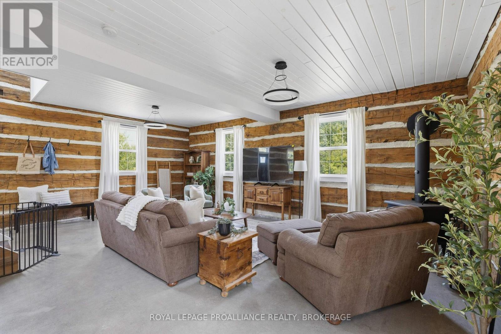 418 HIGHWAY 32 - Image 4