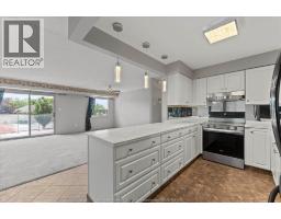 310 Village Grove Drive Unit# 213, Tecumseh, ON N8N4X7 Photo 14