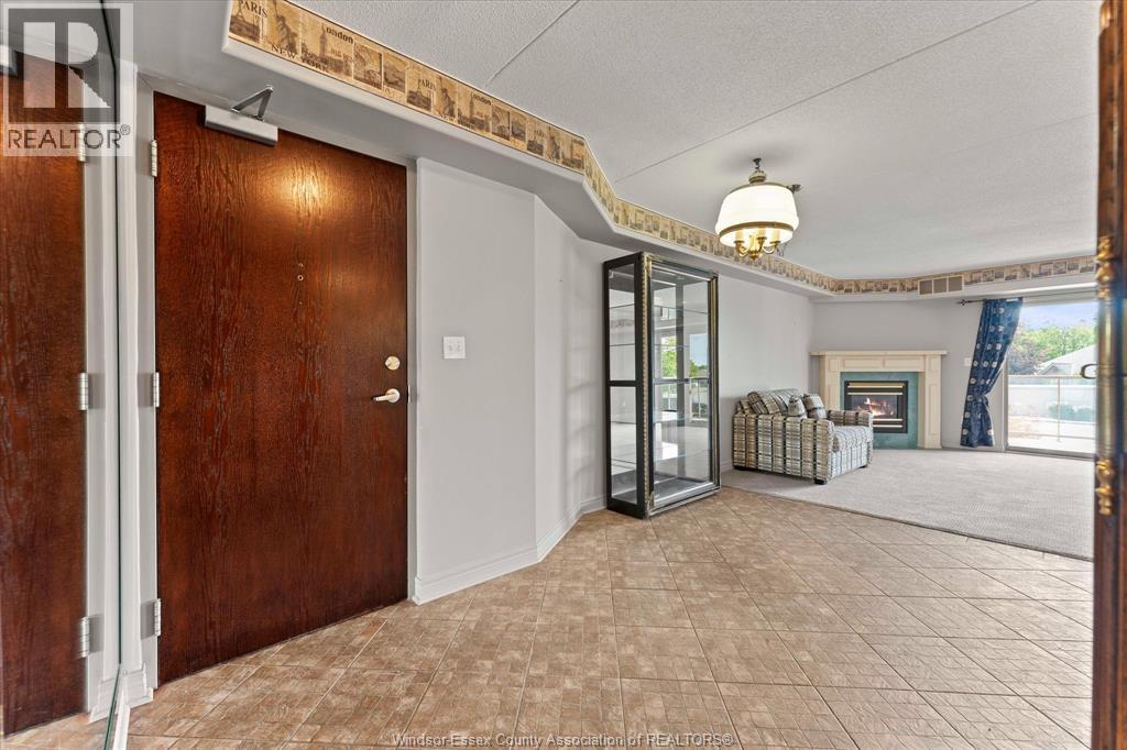 #213 310 VILLAGE GROVE DRIVE - 7