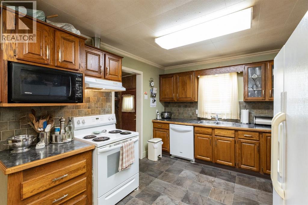 5020 56 Street, Innisfail