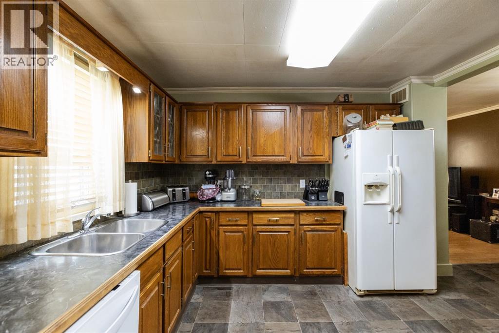 5020 56 Street, Innisfail