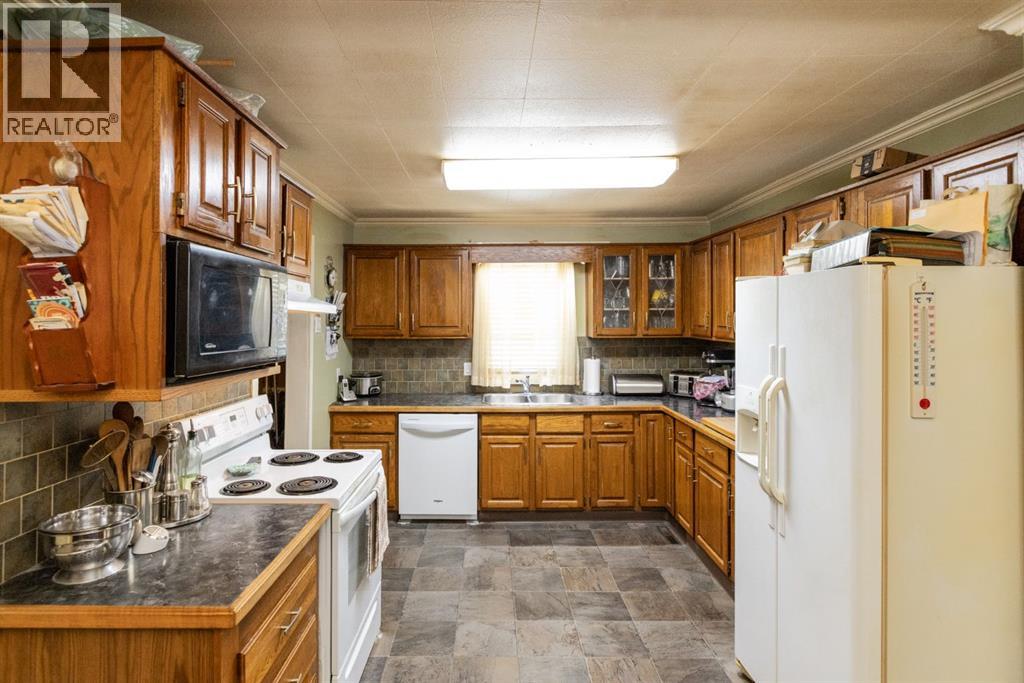 5020 56 Street, Innisfail