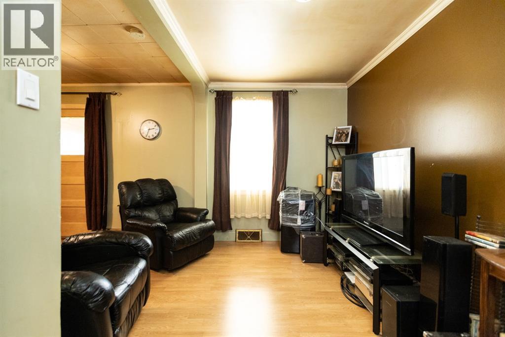5020 56 Street, Innisfail