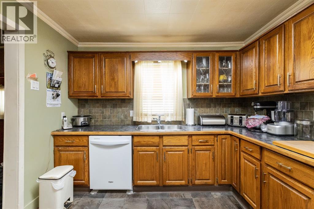 5020 56 Street, Innisfail