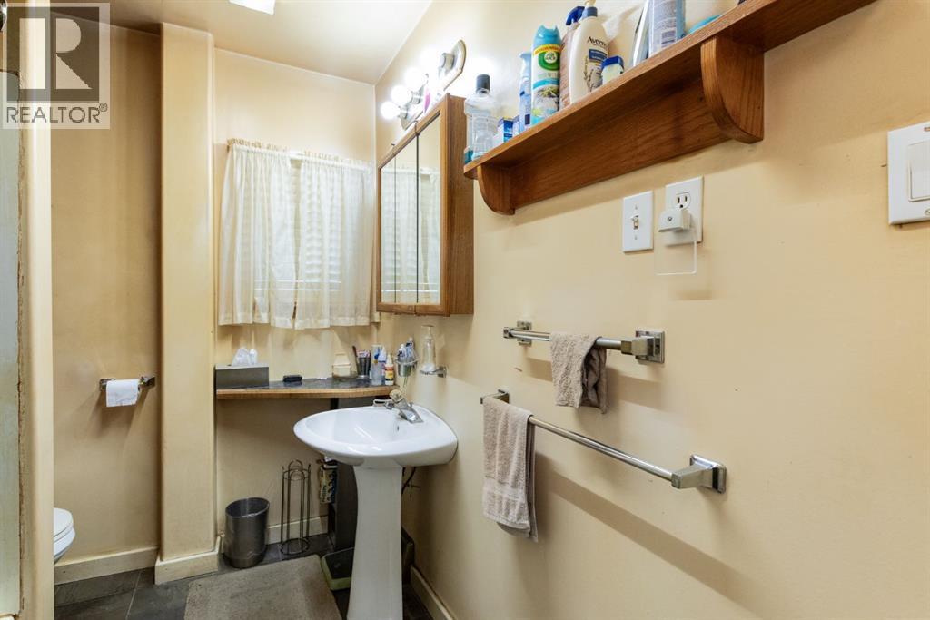 5020 56 Street, Innisfail