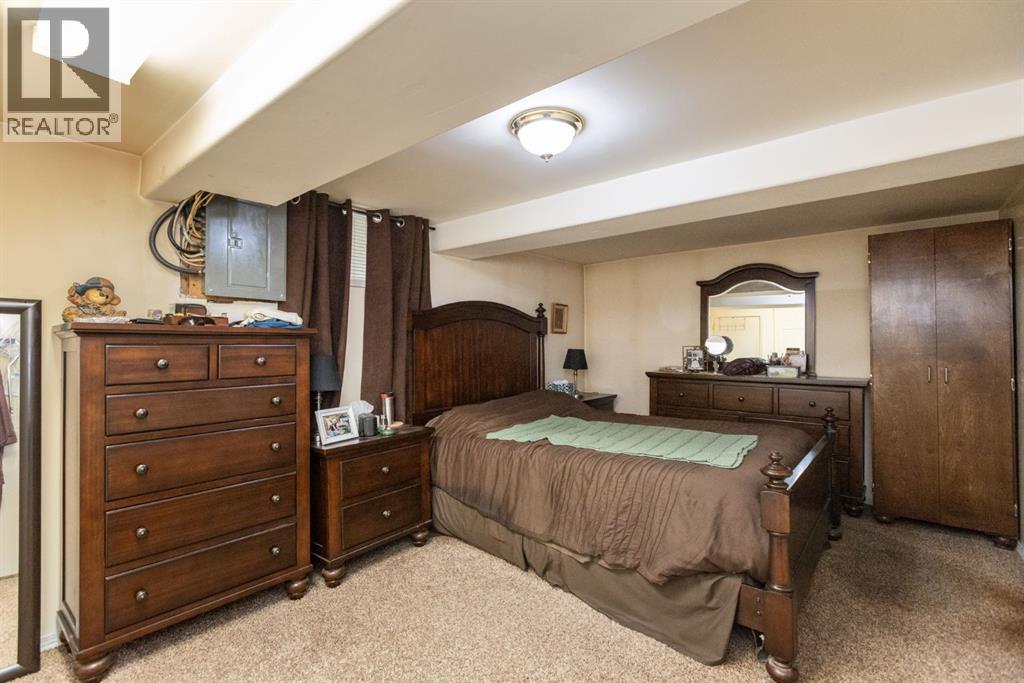 5020 56 Street, Innisfail