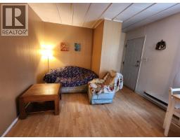 1944 Poplar Avenue, Quesnel, BC V2J3Z5 Photo 6