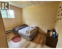 1944 Poplar Avenue, Quesnel, BC V2J3Z5 Photo 10