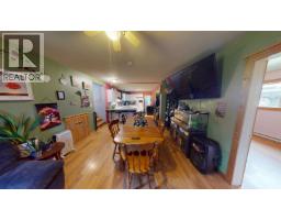 1944 Poplar Avenue, Quesnel, BC V2J3Z5 Photo 19