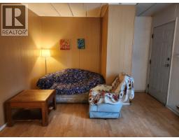 1944 Poplar Avenue, Quesnel, BC V2J3Z5 Photo 8