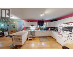1944 Poplar Avenue, Quesnel, BC V2J3Z5 Photo 16