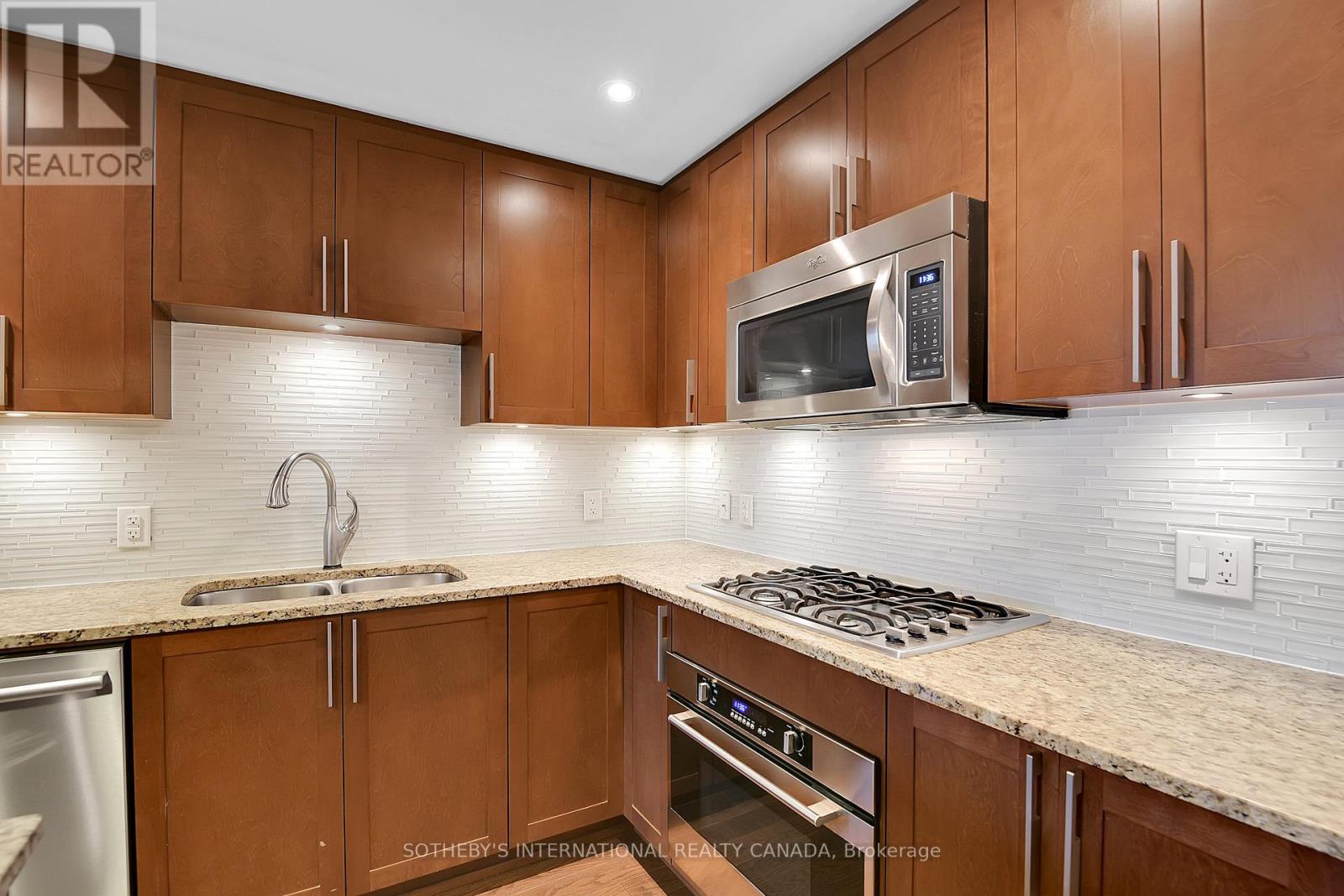 #314 7 MARQUETTE AVENUE - 12