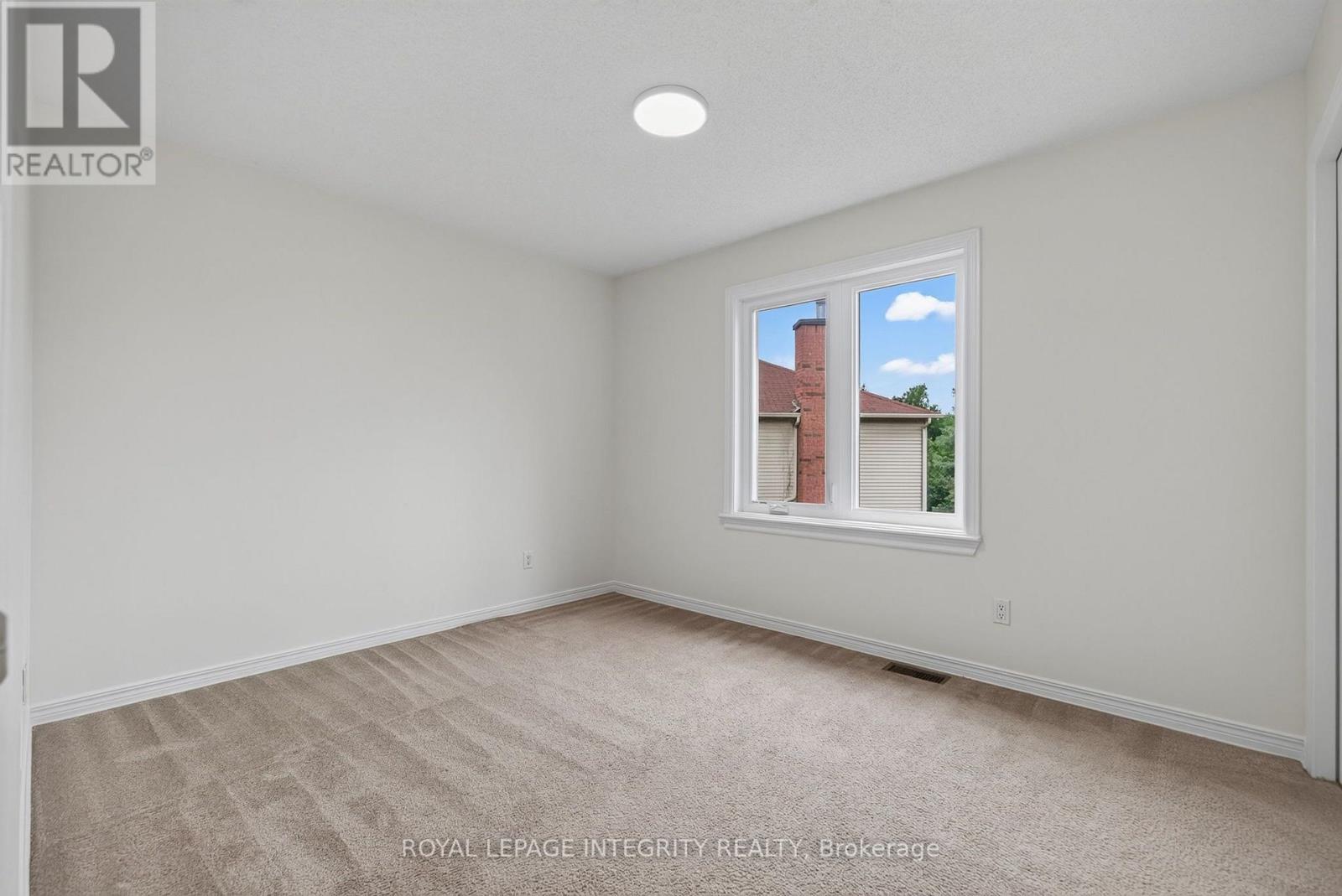 137 HUNTERSWOOD CRESCENT - 30