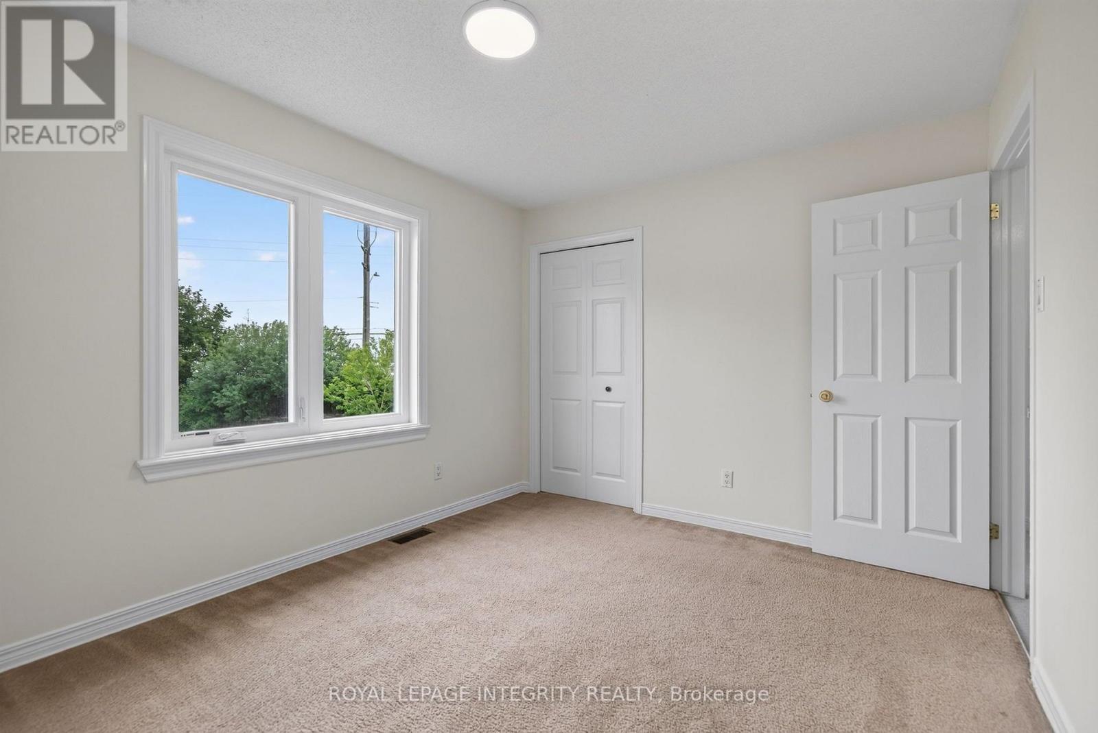 137 HUNTERSWOOD CRESCENT - Image 31
