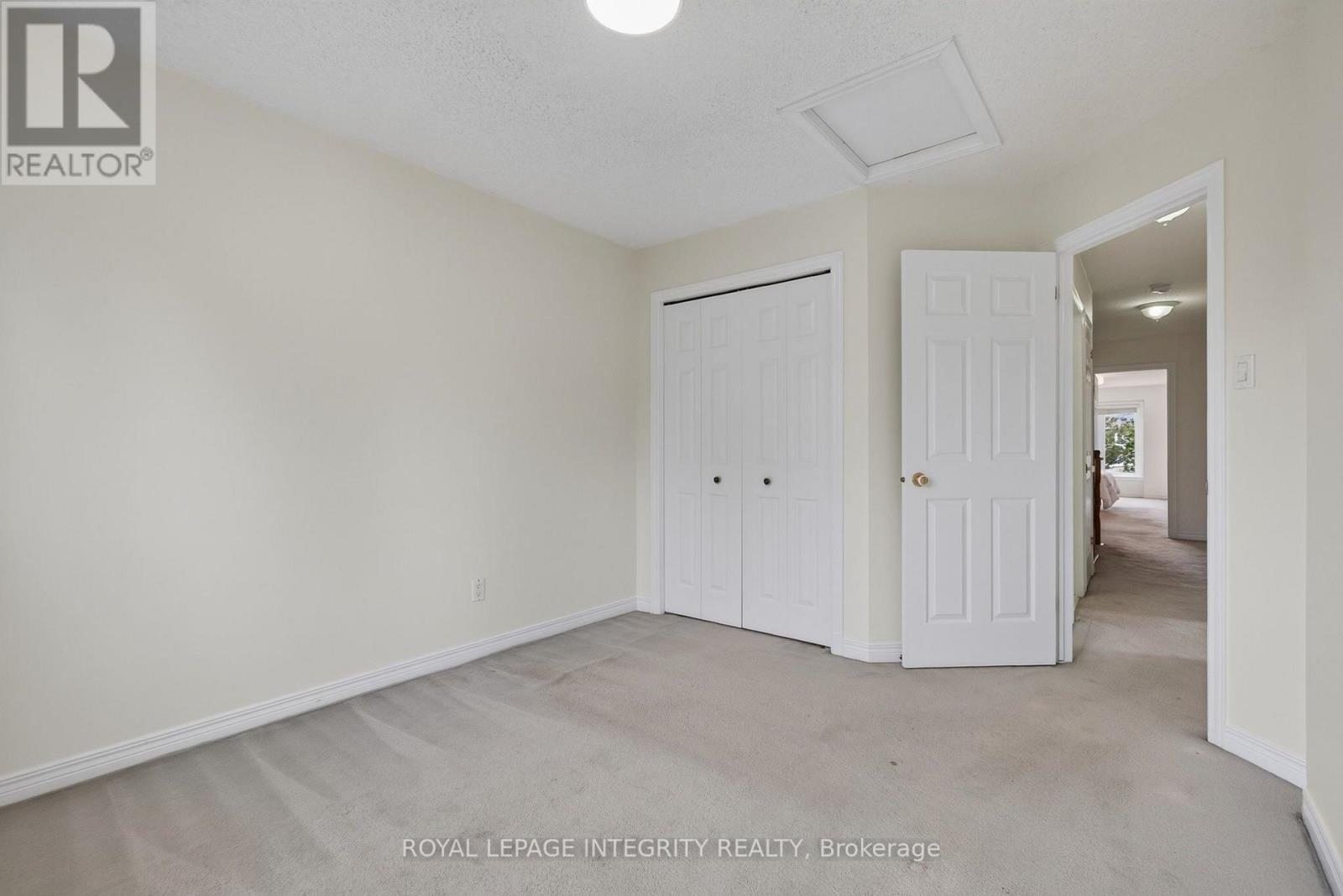 137 HUNTERSWOOD CRESCENT - 33
