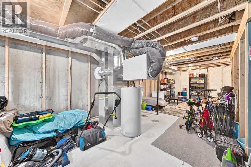 112 Carrington Boulevard NW - 41