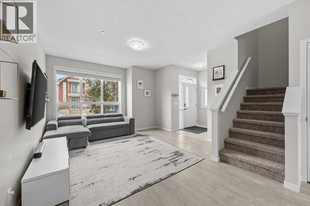 38 Howse Row N, Livingston, Calgary photo 5