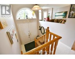 Bedroom 3 - 17 Acorn Crescent, Wasaga Beach, ON L9Z1L6 Photo 13