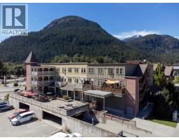 205 7330 Arbutus Street, Pemberton, BC V0N2L1 Photo 24