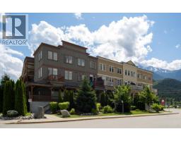 205 7330 Arbutus Street, Pemberton, BC V0N2L1 Photo 25