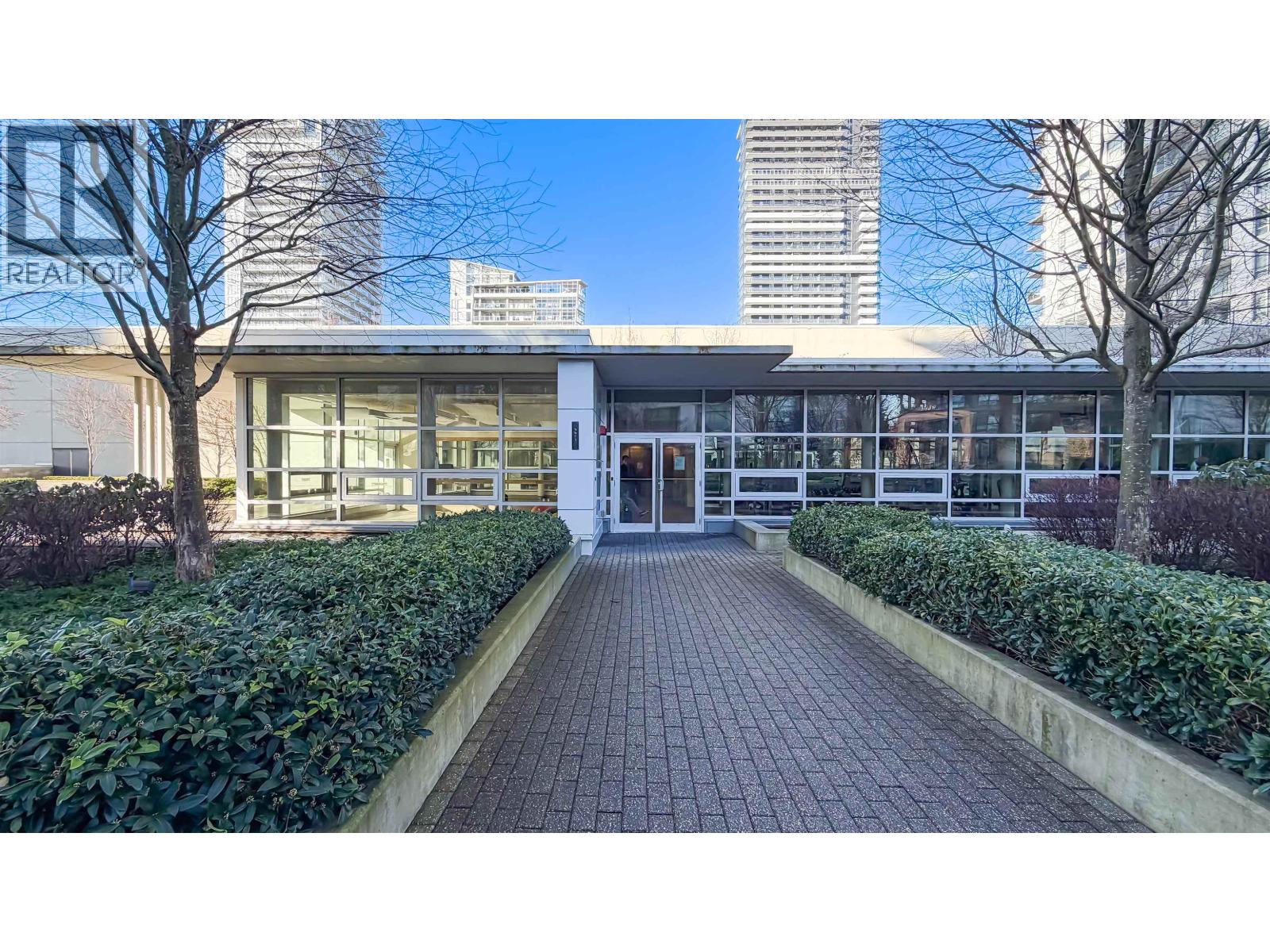 2006 570 EMERSON STREET, Coquitlam