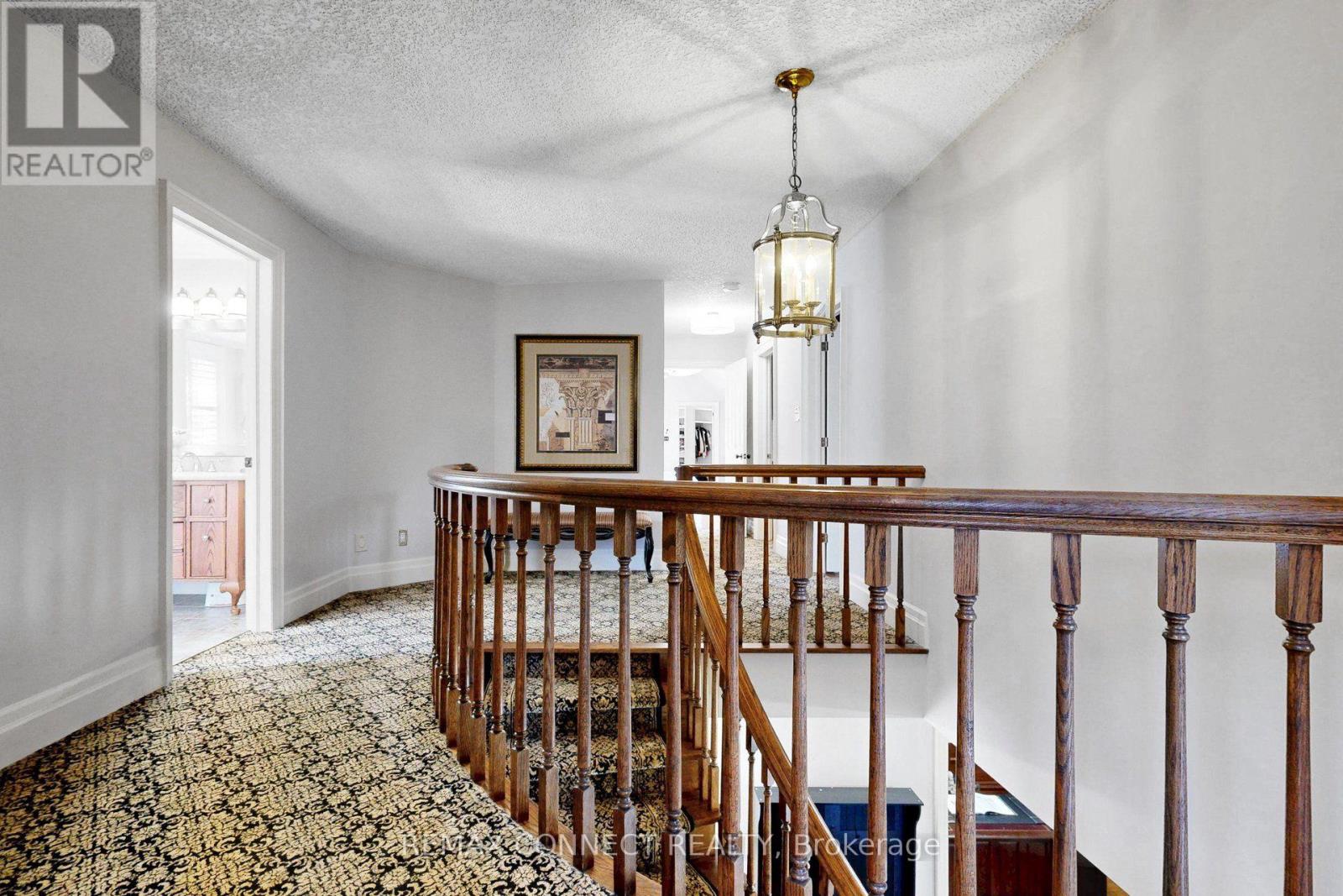 255 LORETTA CRESCENT - Image 20