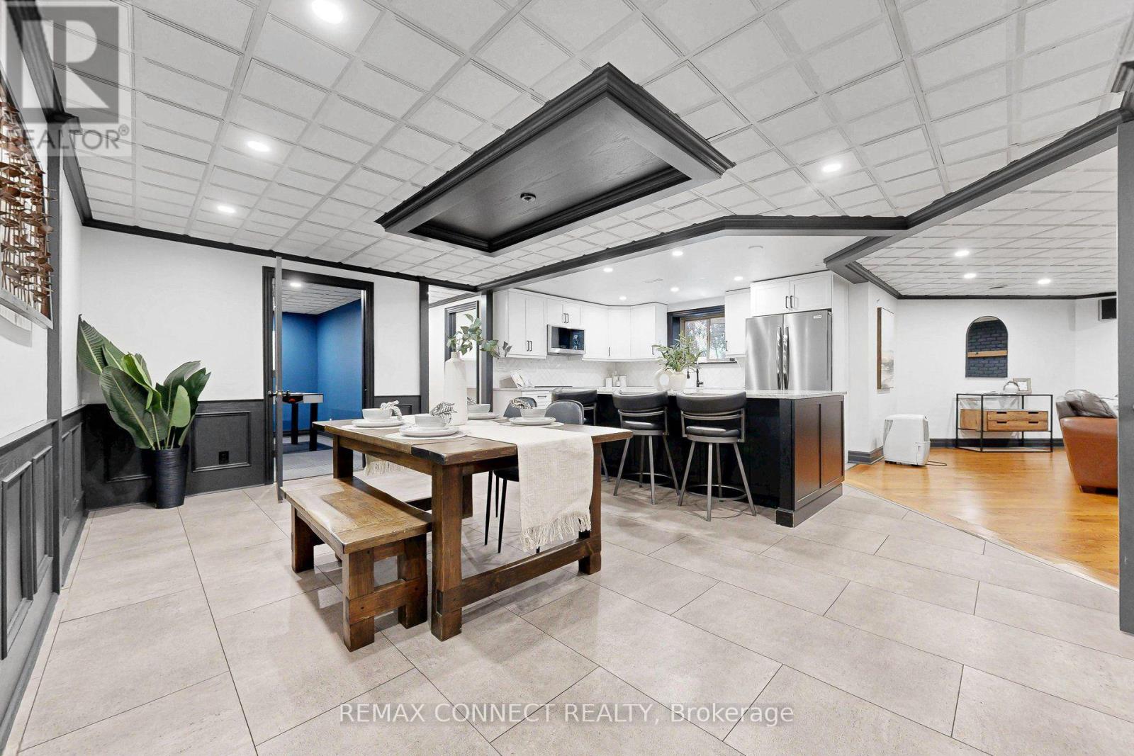 255 LORETTA CRESCENT - Image 38
