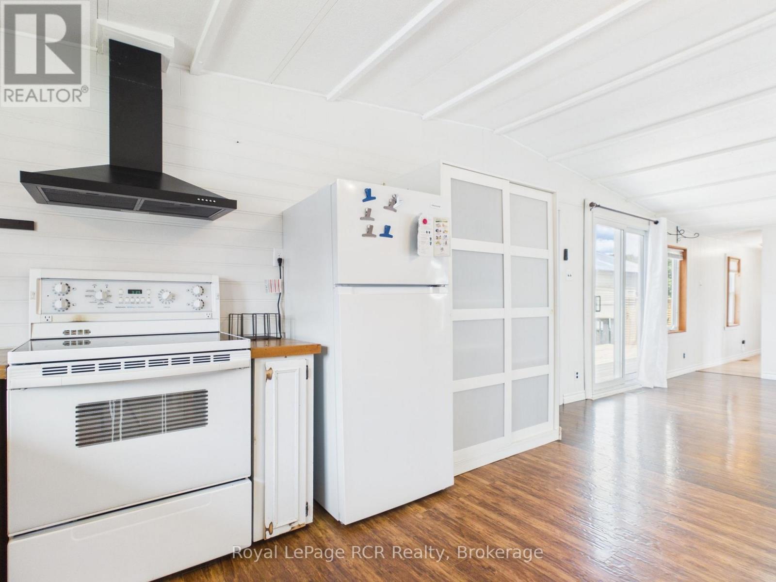 56 SUSSEX SQUARE - 13