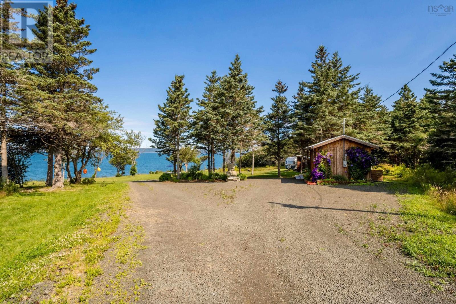 6829 Highway 101, Gilberts Cove — photo 2