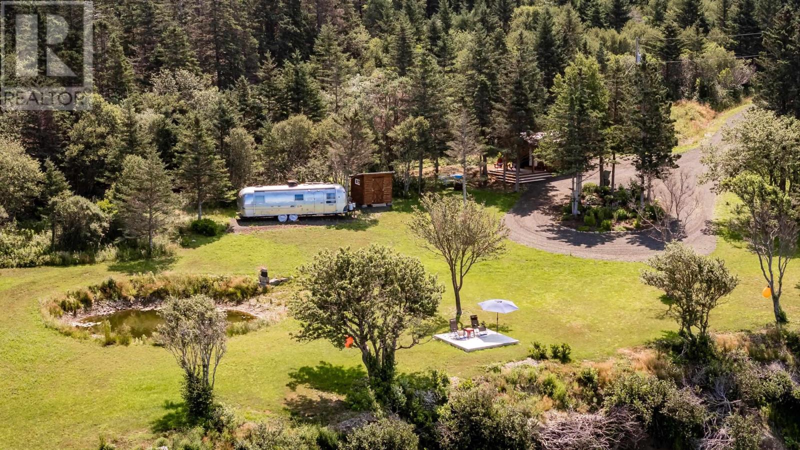 6829 Highway 101 - 25